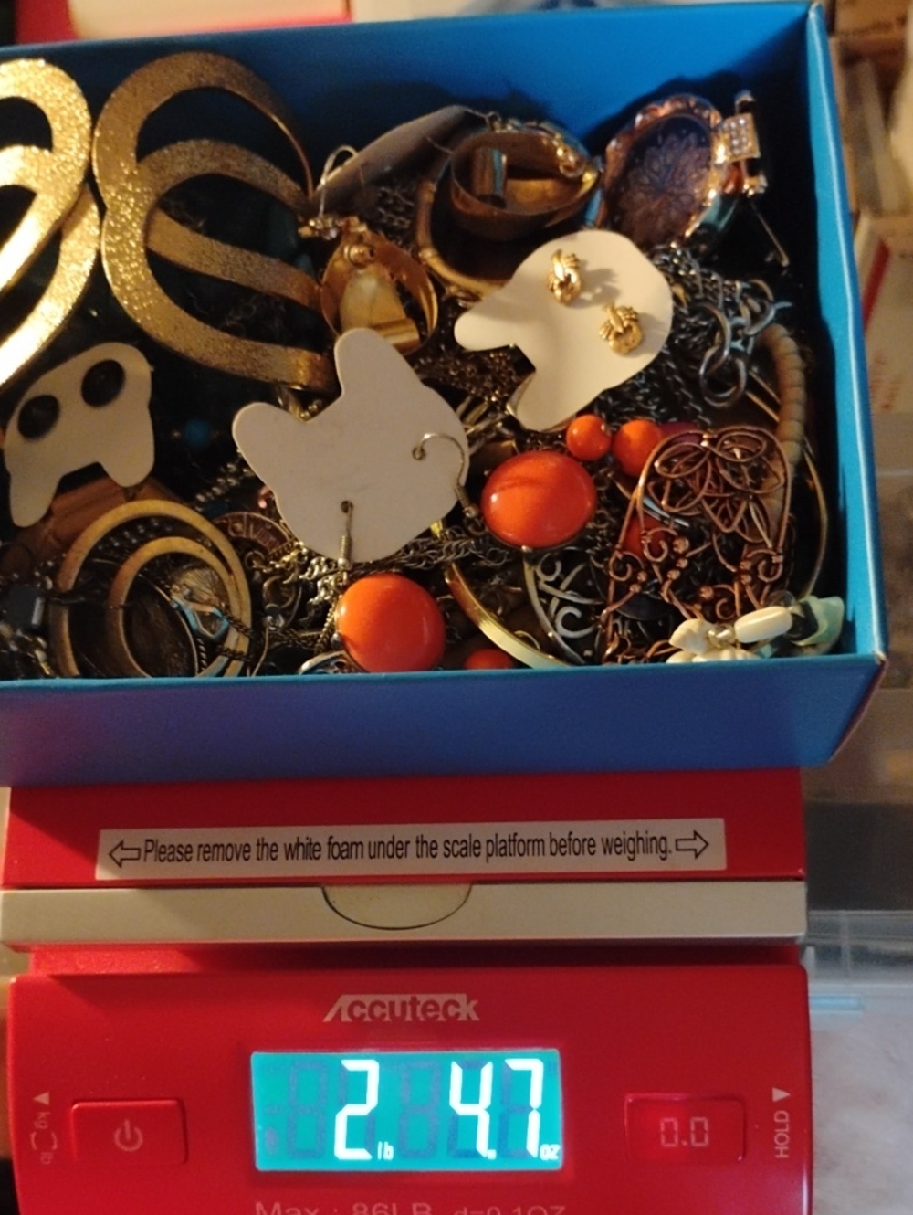 Approx 36 Pieces Of Wearable Jewelry
